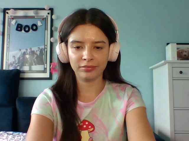 LariceHot webcam