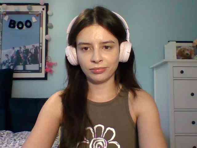 LariceHot webcam