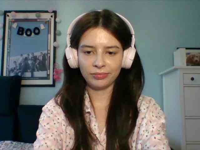 LariceHot webcam