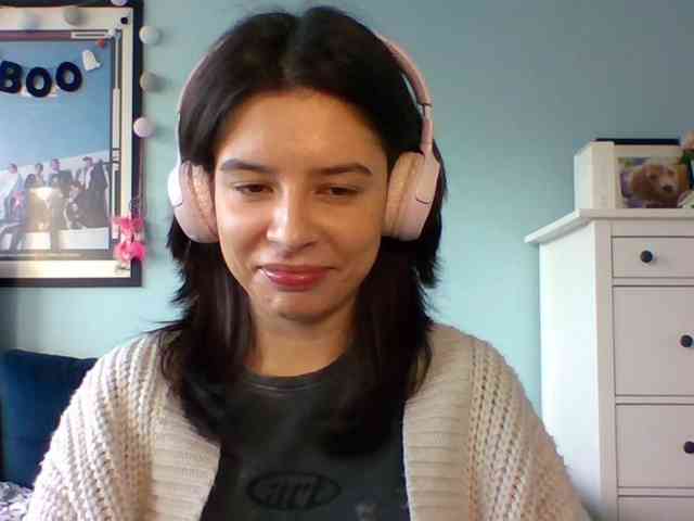 LariceHot webcam
