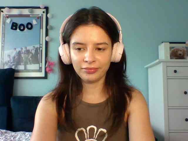 LariceHot webcam