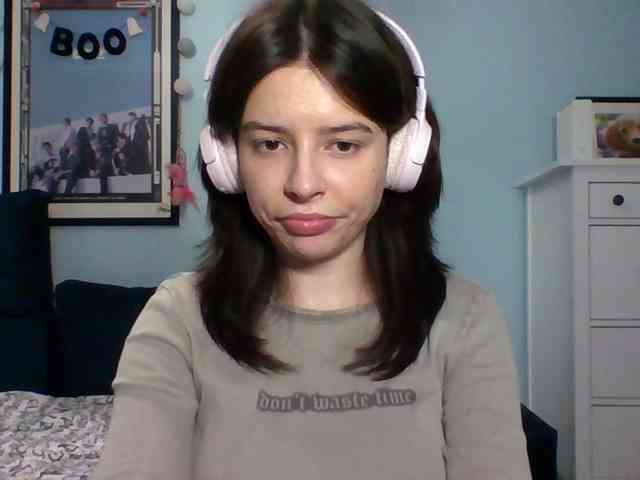 LariceHot webcam