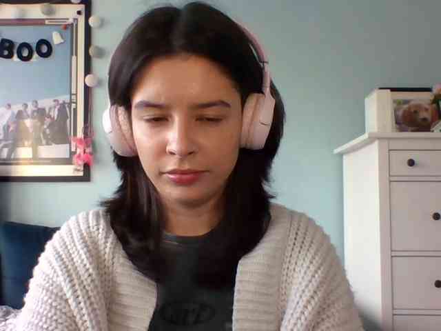 LariceHot webcam