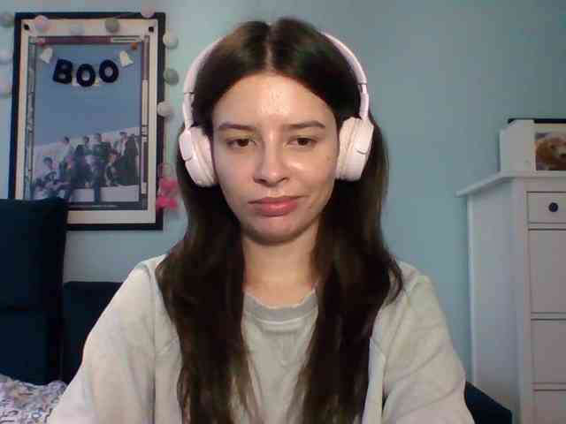 LariceHot webcam