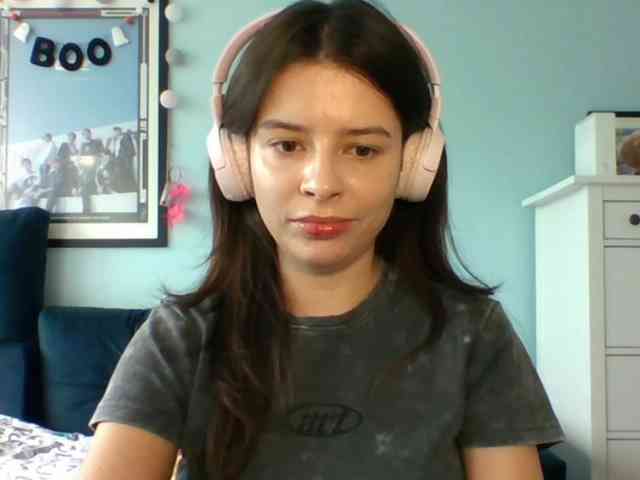 LariceHot webcam