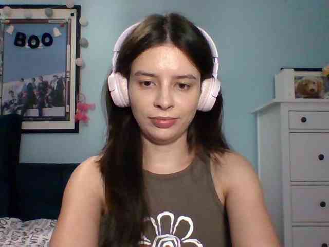 LariceHot webcam