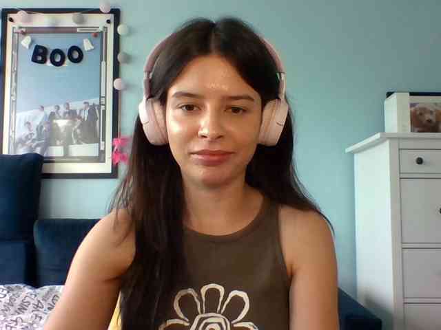 LariceHot webcam