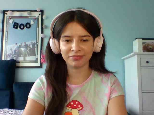 LariceHot webcam
