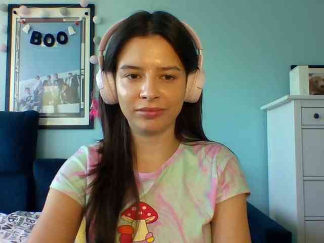 LariceHot webcam