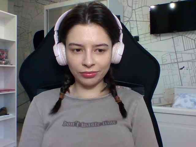 LariceHot webcam