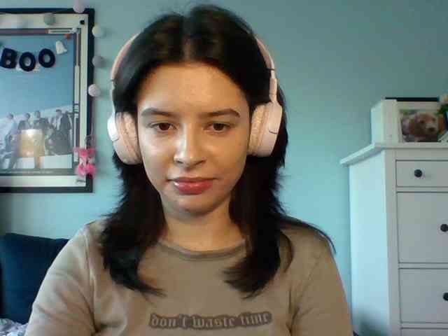 LariceHot webcam