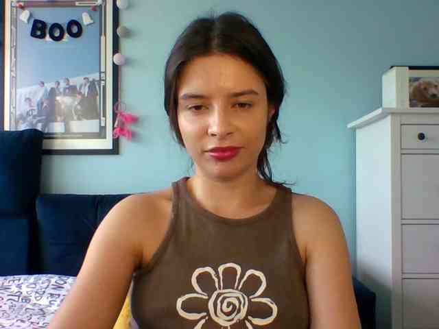 LariceHot webcam