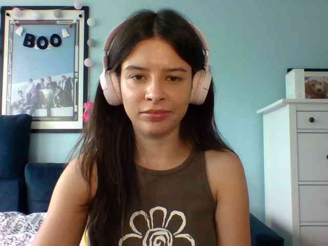 LariceHot webcam