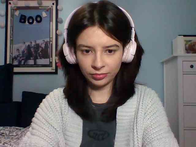LariceHot webcam