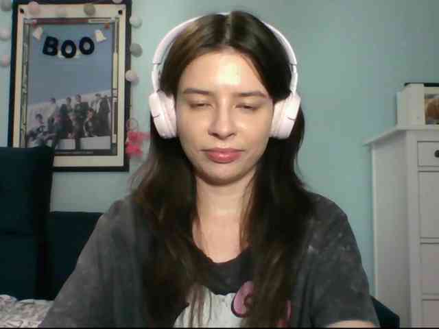 LariceHot webcam