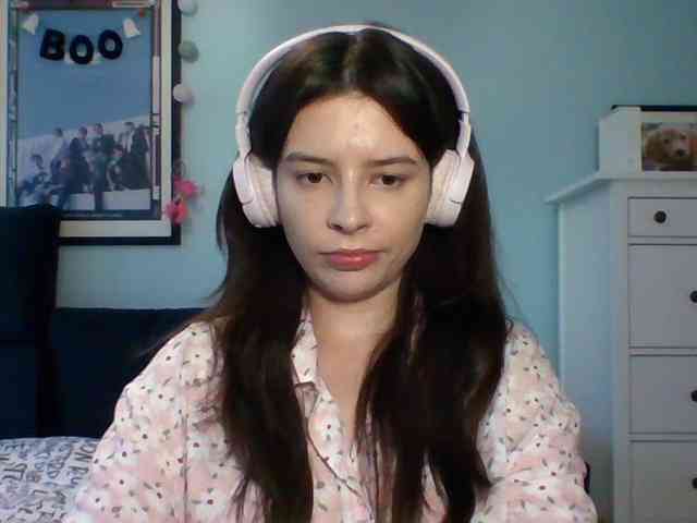 LariceHot webcam