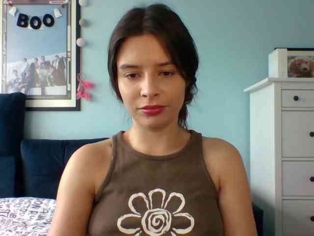 LariceHot webcam