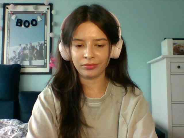 LariceHot webcam