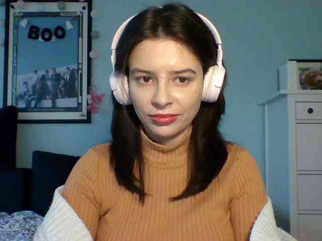 LariceHot webcam