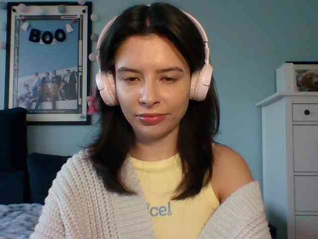 LariceHot webcam