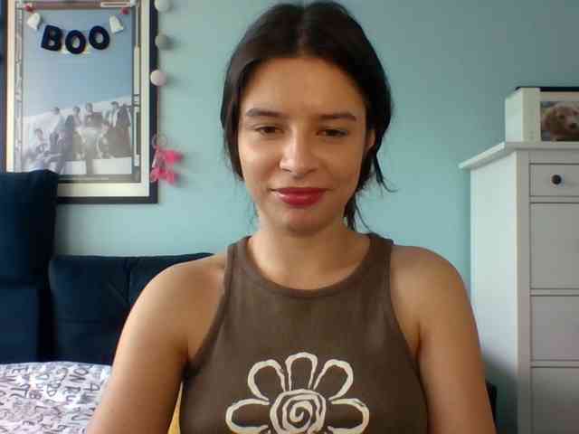 LariceHot webcam