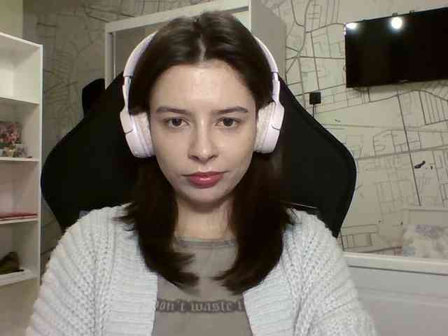 LariceHot webcam