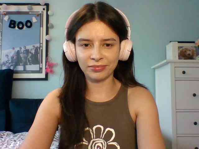 LariceHot webcam