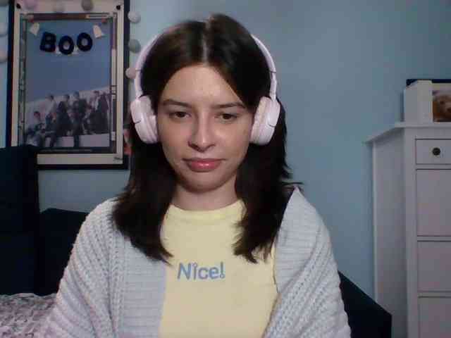 LariceHot webcam