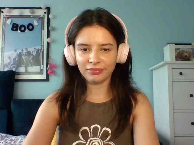 LariceHot webcam