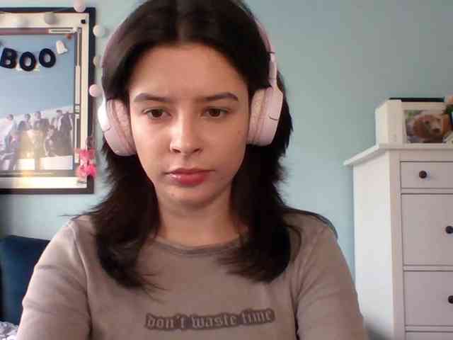 LariceHot webcam