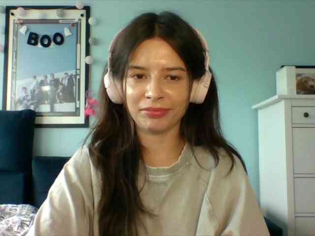 LariceHot webcam