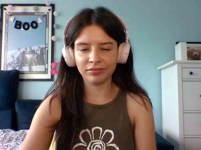 LariceHot webcam