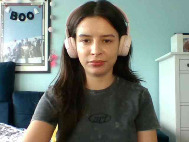 LariceHot webcam