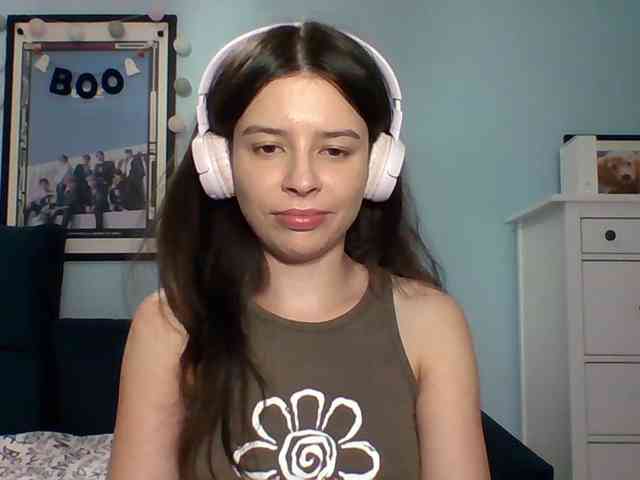 LariceHot webcam