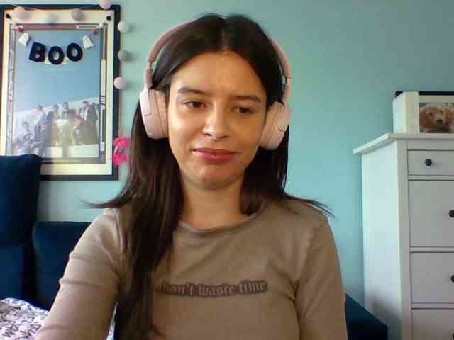 LariceHot webcam