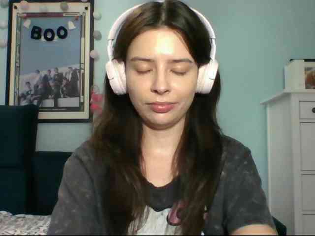 LariceHot webcam