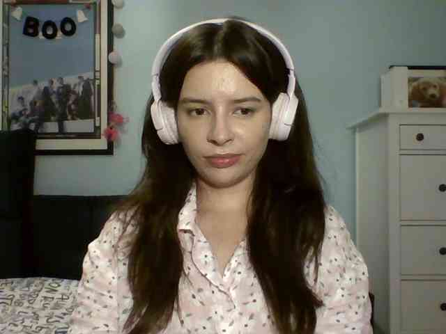 LariceHot webcam