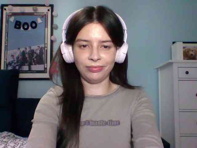 LariceHot webcam