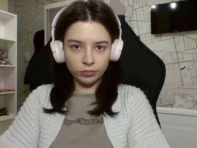 LariceHot webcam