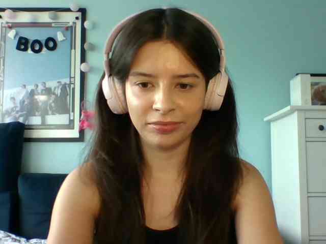 LariceHot webcam