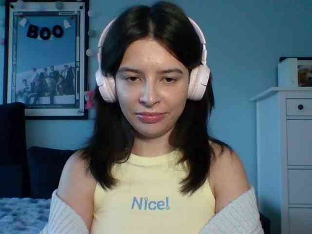 LariceHot webcam