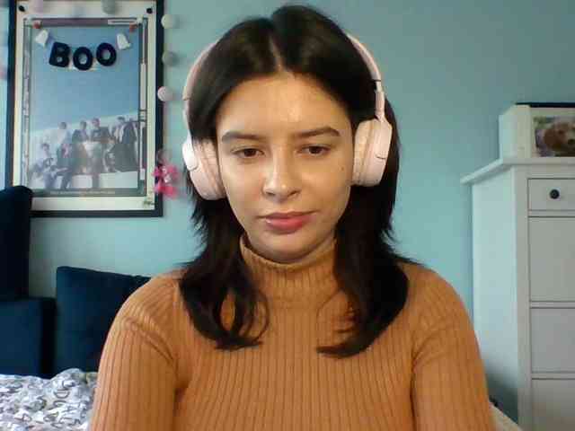 LariceHot webcam