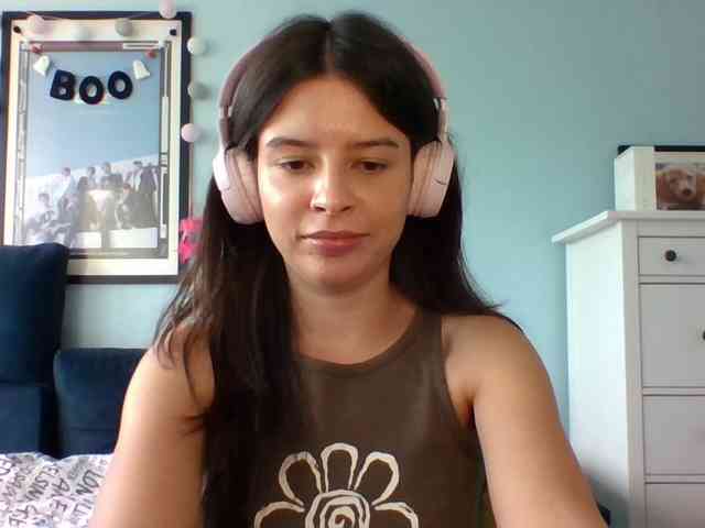 LariceHot webcam