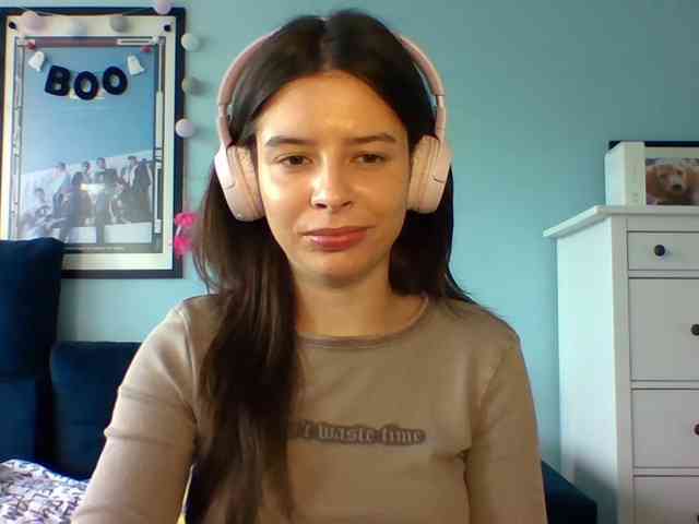 LariceHot webcam