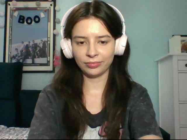 LariceHot webcam