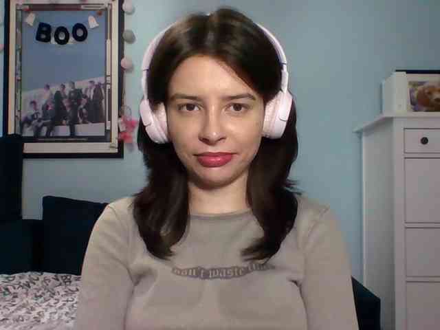 LariceHot webcam