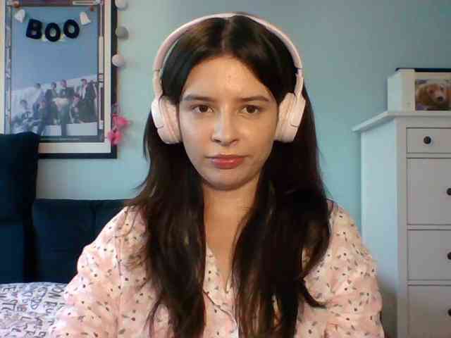LariceHot webcam