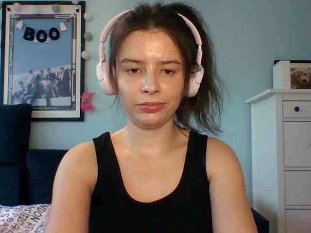 LariceHot webcam