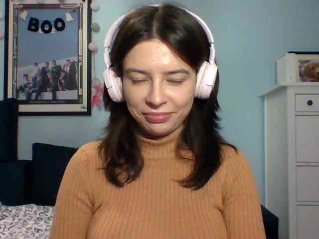 LariceHot webcam