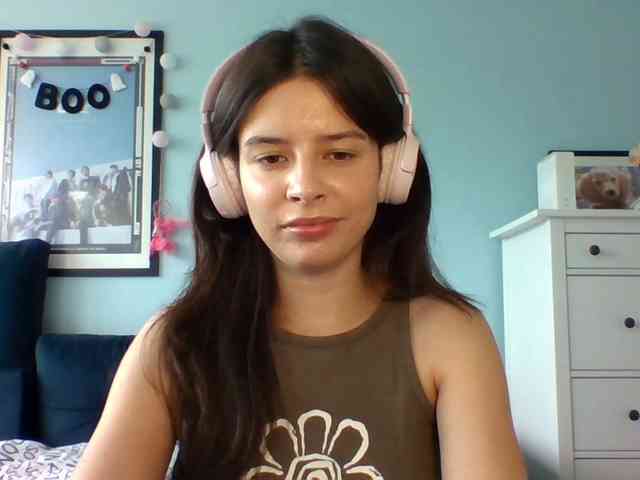 LariceHot webcam